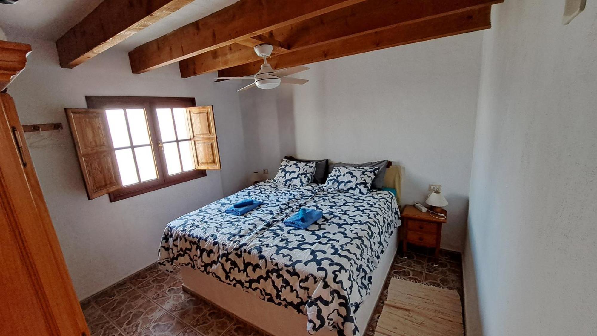 Inviting 1-Bedroom House 'Esquina' Finca Vistamar Салобре Екстериор снимка